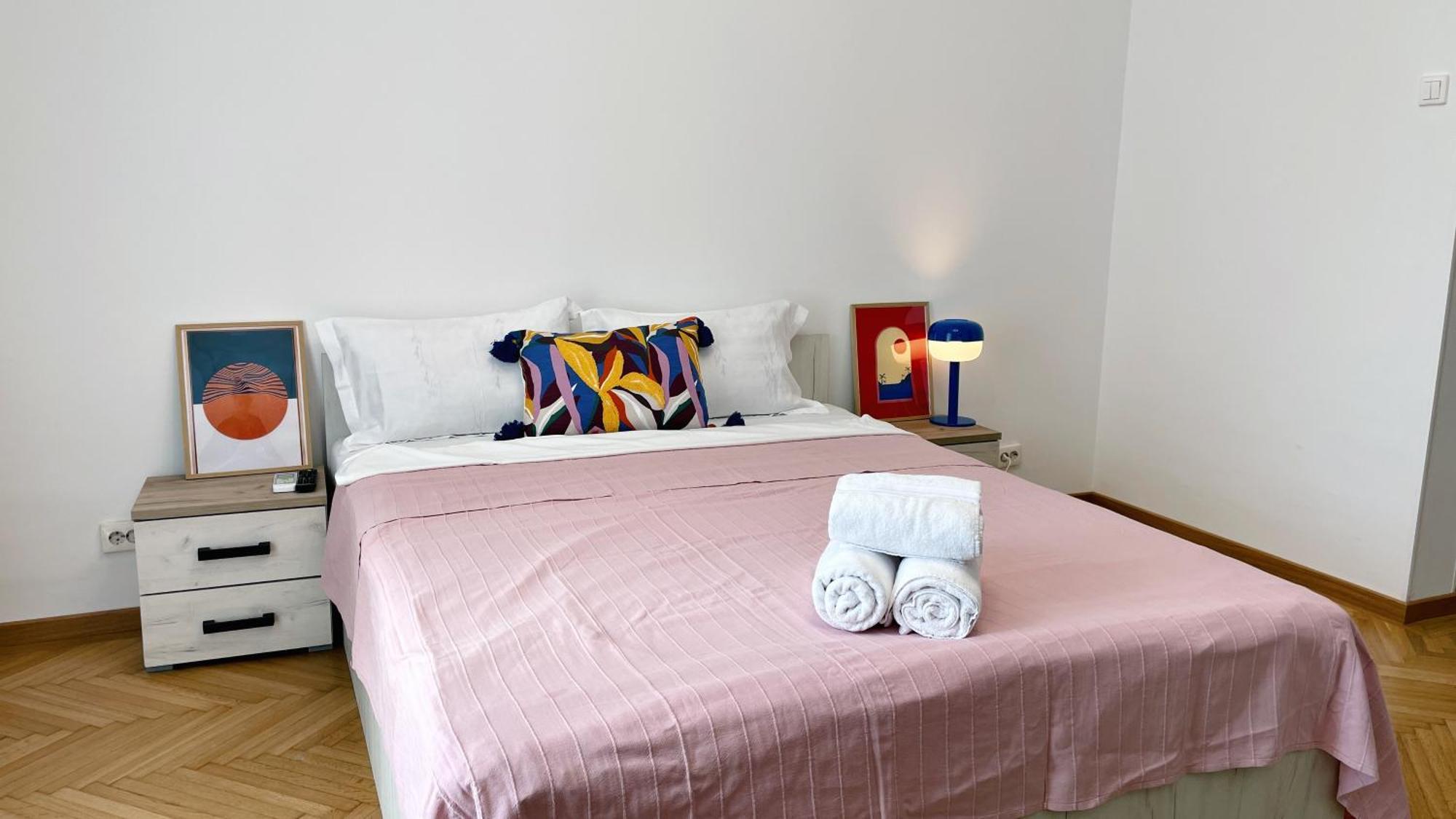 Pinkfluid - Charming Studio In Prime Location Bucharest Exterior photo